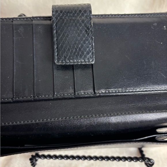 Gucci Black Leather Continental Wallet - Picture 10 of 11